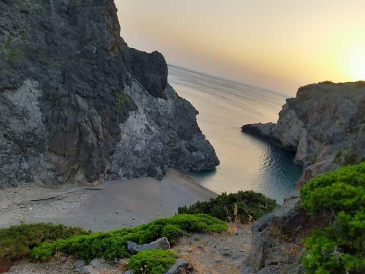 Вілла Cerigo Hilltop House Agia Anastasia Екстер'єр фото